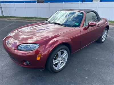 2006 Mazda MX-5 Miata Touring   - Photo 7 - Winchester, VA 22601