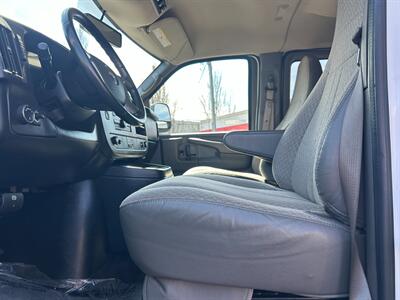 2013 Chevrolet Express LT 1500   - Photo 9 - Winchester, VA 22601