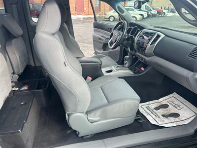 2012 Toyota Tacoma V6   - Photo 8 - Winchester, VA 22601