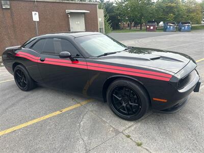 2016 Dodge Challenger SXT   - Photo 1 - Winchester, VA 22601