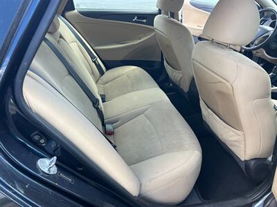 2012 Hyundai SONATA GLS   - Photo 11 - Winchester, VA 22601