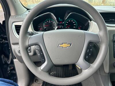 2017 Chevrolet Traverse LS   - Photo 22 - Winchester, VA 22601