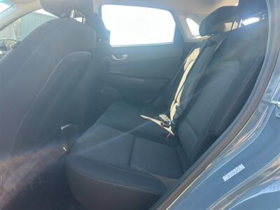 2022 Hyundai KONA SEL   - Photo 10 - Winchester, VA 22601