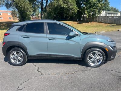 2022 Hyundai KONA SEL   - Photo 2 - Winchester, VA 22601