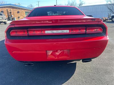 2009 Dodge Challenger R/T   - Photo 4 - Winchester, VA 22601