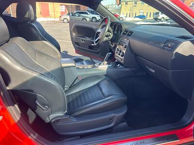 2009 Dodge Challenger R/T   - Photo 12 - Winchester, VA 22601