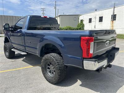 2019 Ford F-350 Super Duty XLT   - Photo 5 - Winchester, VA 22601