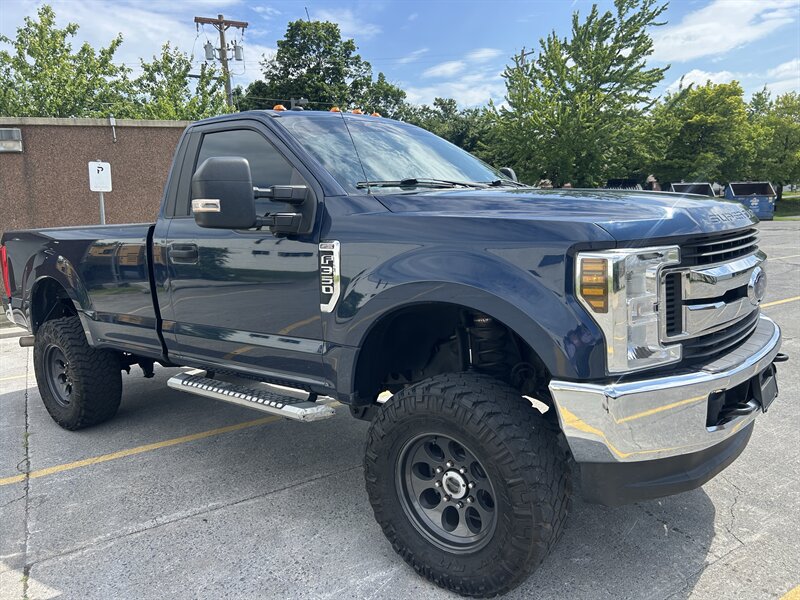 2019 Ford F-350 Super Duty XLT  