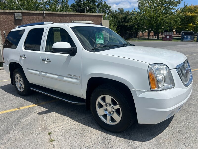 2007 GMC Yukon Denali  