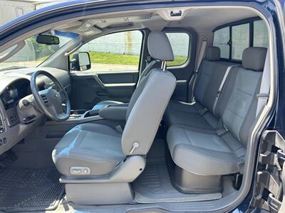 2006 Nissan Titan SE FFV   - Photo 9 - Winchester, VA 22601