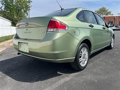 2008 Ford Focus SE - Photo 4 - Winchester, VA 22601