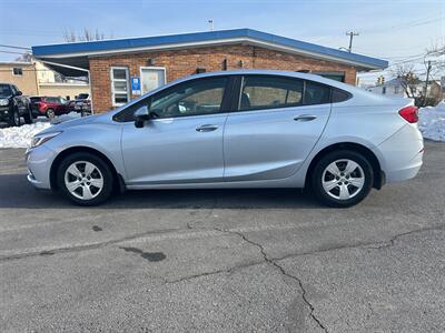 2018 Chevrolet Cruze LS Auto   - Photo 6 - Winchester, VA 22601