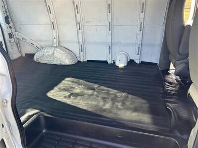 2010 Chevrolet Express 1500   - Photo 11 - Winchester, VA 22601