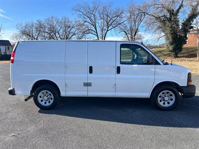 2010 Chevrolet Express 1500   - Photo 2 - Winchester, VA 22601
