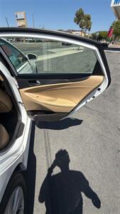 2015 Hyundai SONATA Hybrid   - Photo 2 - Placentia, CA 92870