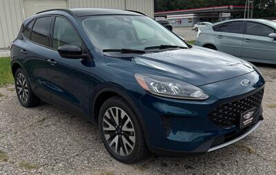 2020 Ford Escape Hybrid SE Sport   - Photo 3 - Elkhart, IN 46514