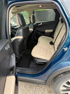 2020 Ford Escape Hybrid SE Sport   - Photo 11 - Elkhart, IN 46514