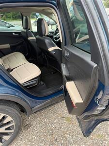 2020 Ford Escape Hybrid SE Sport   - Photo 16 - Elkhart, IN 46514