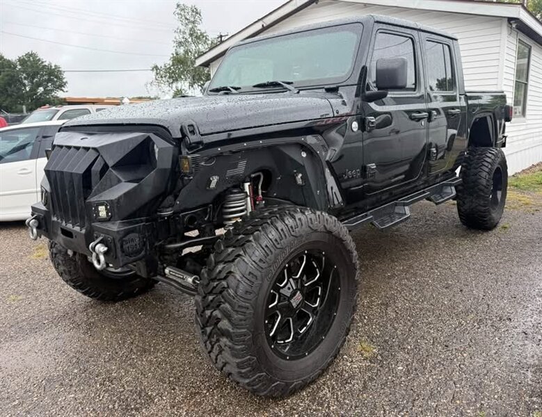 2021 Jeep Gladiator Sport - Photo 1 - Elkhart, IN 46514