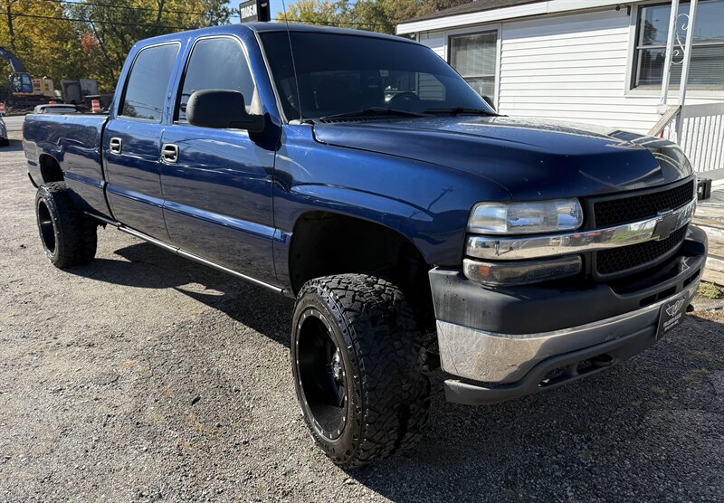 2002 Chevrolet Silverado 2500 LT 4dr Crew Cab LT