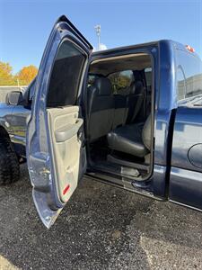 2002 Chevrolet Silverado 2500 LT 4dr Crew Cab LT   - Photo 13 - Elkhart, IN 46514