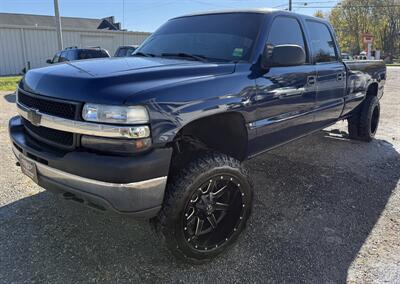 2002 Chevrolet Silverado 2500 LT 4dr Crew Cab LT   - Photo 2 - Elkhart, IN 46514