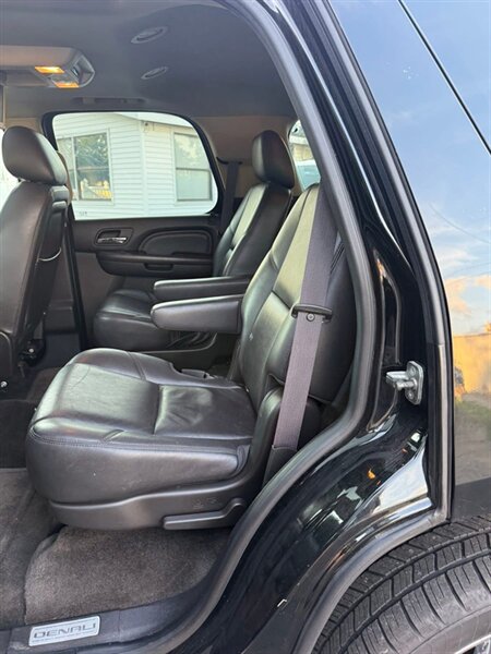 2012 GMC Yukon Denali - Photo 13 - Elkhart, IN 46514