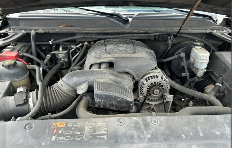 2012 GMC Yukon Denali - Photo 9 - Elkhart, IN 46514