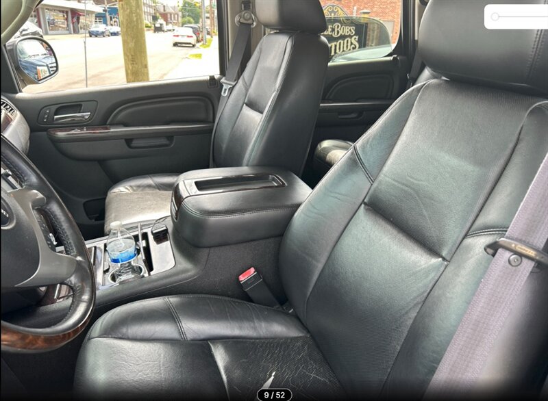 2012 GMC Yukon Denali - Photo 10 - Elkhart, IN 46514