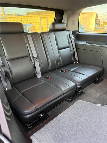 2012 GMC Yukon Denali - Photo 20 - Elkhart, IN 46514