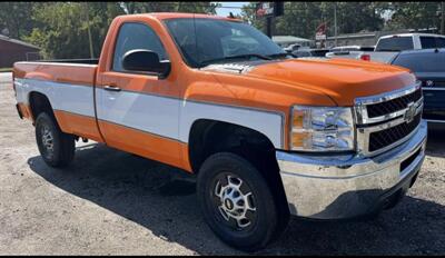 2011 Chevrolet Silverado 2500 LT   - Photo 2 - Elkhart, IN 46514