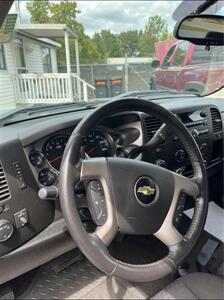 2011 Chevrolet Silverado 1500 LT   - Photo 5 - Elkhart, IN 46514