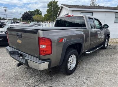 2011 Chevrolet Silverado 1500 LT   - Photo 4 - Elkhart, IN 46514