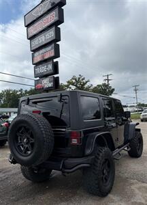 2013 Jeep Wrangler Unlimited Sahara - Photo 6 - Elkhart, IN 46514