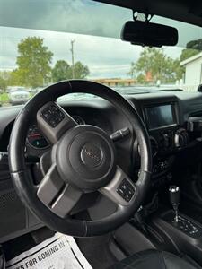 2013 Jeep Wrangler Unlimited Sahara - Photo 9 - Elkhart, IN 46514