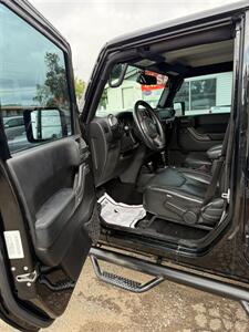 2013 Jeep Wrangler Unlimited Sahara - Photo 8 - Elkhart, IN 46514