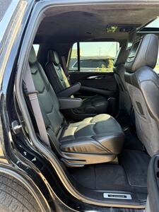 2015 Cadillac Escalade Platinum   - Photo 19 - Elkhart, IN 46514