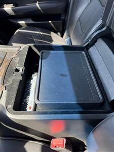 2015 Cadillac Escalade Platinum   - Photo 10 - Elkhart, IN 46514