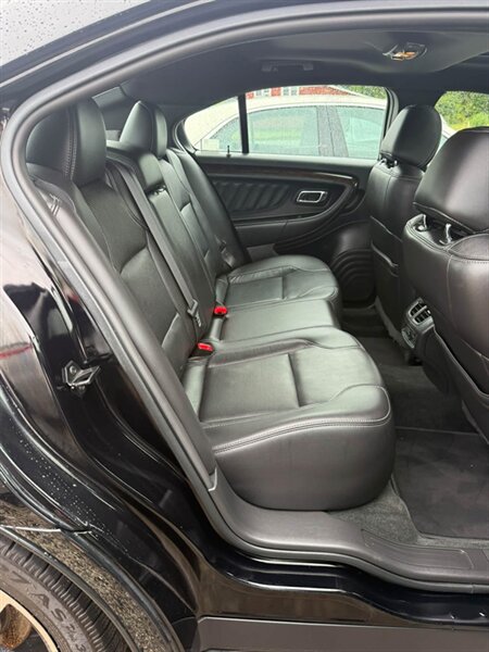 2016 Ford Taurus Limited - Photo 16 - Elkhart, IN 46514