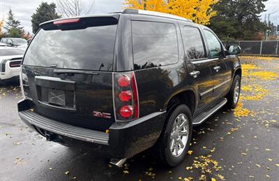 2012 GMC Yukon Denali   - Photo 4 - Elkhart, IN 46514