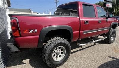 2005 Chevrolet Silverado 1500 Z71   - Photo 2 - Elkhart, IN 46514