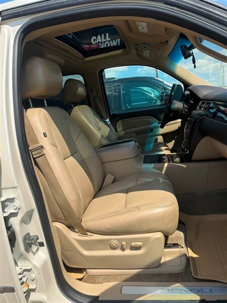 2013 GMC Yukon XL Denali - Photo 23 - Elkhart, IN 46514