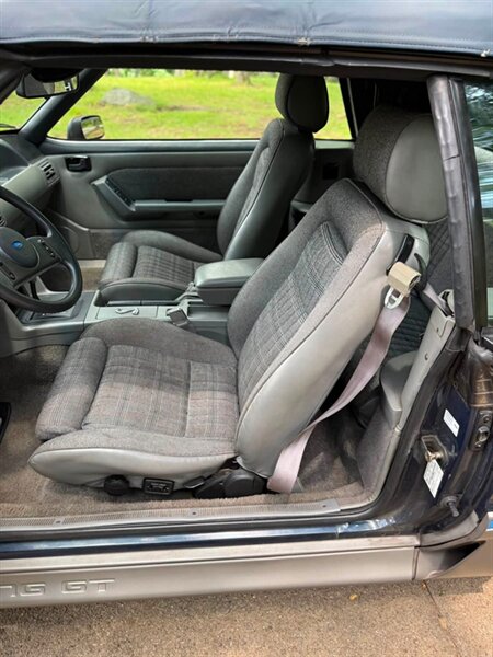 1989 Ford Mustang GT - Photo 10 - Elkhart, IN 46514