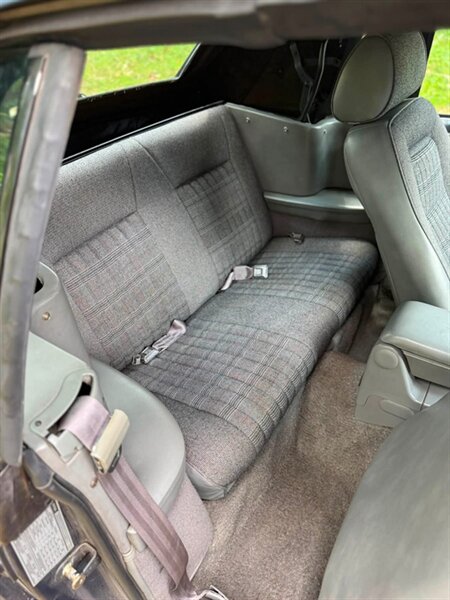 1989 Ford Mustang GT - Photo 12 - Elkhart, IN 46514