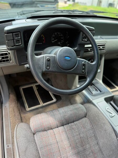 1989 Ford Mustang GT - Photo 9 - Elkhart, IN 46514