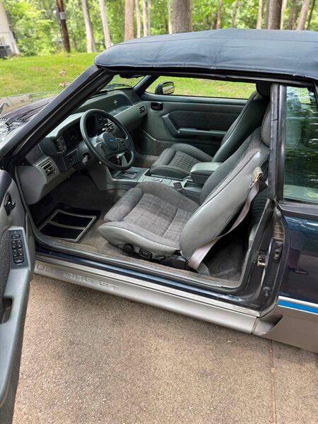 1989 Ford Mustang GT - Photo 5 - Elkhart, IN 46514