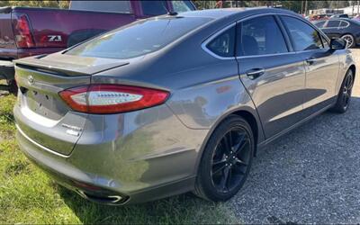 2014 Ford Fusion Titanium   - Photo 4 - Elkhart, IN 46514