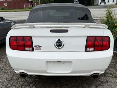 2007 Ford Mustang GT Deluxe   - Photo 6 - Elkhart, IN 46514