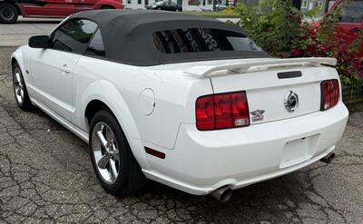 2007 Ford Mustang GT Deluxe   - Photo 5 - Elkhart, IN 46514