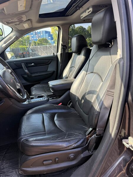 2015 GMC Acadia SLT-1 - Photo 4 - Elkhart, IN 46514